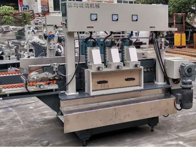What are the classifications of glass edge grinding machines?